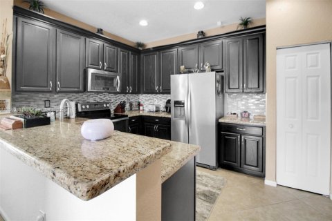 Villa ou maison à vendre à Miramar, Floride: 4 chambres, 174.47 m2 № 1955384 - photo 7