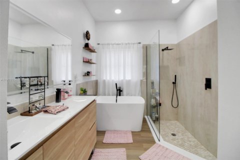 Villa ou maison à vendre à Miramar, Floride: 4 chambres, 174.47 m2 № 1955384 - photo 15