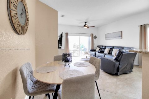 Villa ou maison à vendre à Miramar, Floride: 4 chambres, 174.47 m2 № 1955384 - photo 8