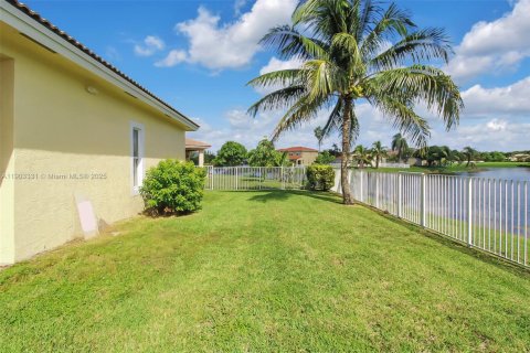 Villa ou maison à vendre à Miramar, Floride: 4 chambres, 174.47 m2 № 1955384 - photo 22