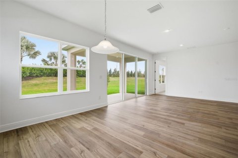House in Parrish, Florida 4 bedrooms, 186.73 sq.m. № 2122978 - photo 15