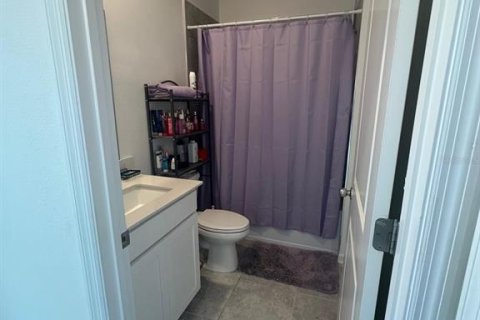 House in Davenport, Florida 4 bedrooms, 198.35 sq.m. № 1687864 - photo 26