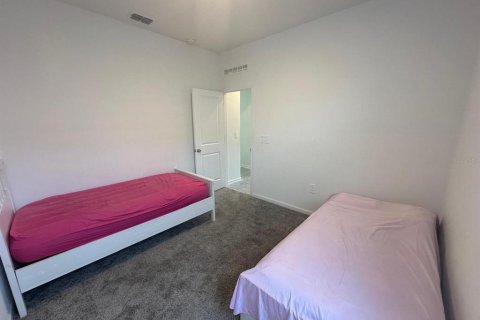 House in Davenport, Florida 4 bedrooms, 198.35 sq.m. № 1687864 - photo 29