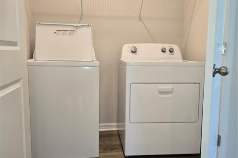 Adosado en alquiler en Sarasota, Florida, 3 dormitorios, 163.32 m2 № 1916428 - foto 8