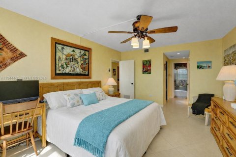 Condominio en venta en Hollywood, Florida, 1 dormitorio, 75.44 m2 № 2002397 - foto 18