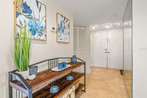 Condo in Clearwater, Florida, 2 bedrooms  № 1791184 - photo 2