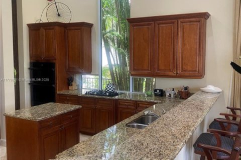 House in Palm Beach Gardens, Florida 3 bedrooms, 354.79 sq.m. № 1959089 - photo 3