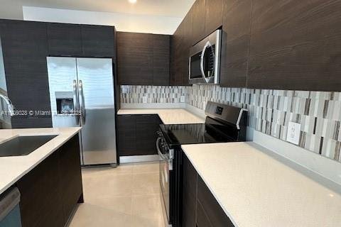 Adosado en alquiler en Homestead, Florida, 4 dormitorios № 1952045 - foto 3