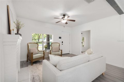 House in Alachua, Florida 3 bedrooms, 111.48 sq.m. № 1885229 - photo 5