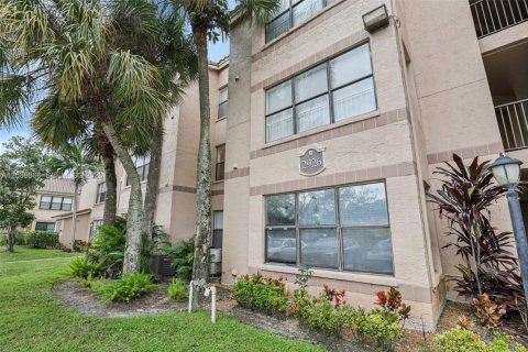 Condo in Davie, Florida, 1 bedroom  № 2370114 - photo 24