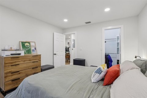 Condo in Davie, Florida, 1 bedroom  № 2370114 - photo 12