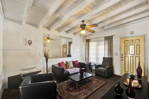 Villa ou maison à vendre à West Park, Floride: 3 chambres, 82.5 m2 № 1974052 - photo 4