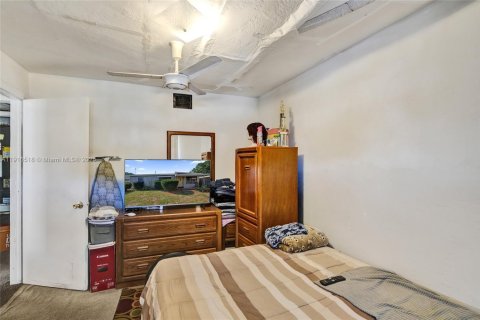 Villa ou maison à vendre à West Park, Floride: 3 chambres, 82.5 m2 № 1974052 - photo 16