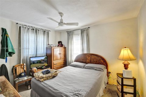 Villa ou maison à vendre à West Park, Floride: 3 chambres, 82.5 m2 № 1974052 - photo 12