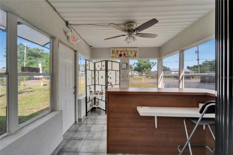 Commercial property in Brandon, Florida 170.2 sq.m. № 1615875 - photo 16