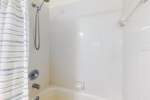 Снять в аренду кондоминиум в Нью-Смирна-Бич, Флорида 1 комната, 117.34м2, № 1561674 - фото 21