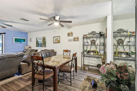 Villa ou maison à vendre à Port Orange, Floride: 2 chambres, 107.02 m2 № 1779083 - photo 8