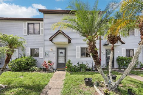 Villa ou maison à vendre à Port Orange, Floride: 2 chambres, 107.02 m2 № 1779083 - photo 1