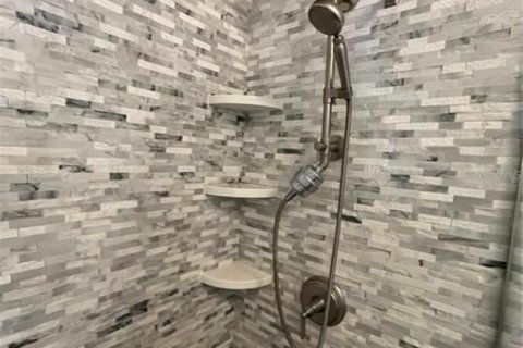 Condominio en alquiler en Tampa, Florida, 1 dormitorio, 69.77 m2 № 1886683 - foto 10