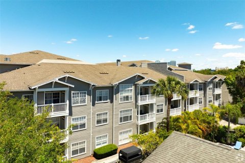 Condominio en alquiler en Tampa, Florida, 1 dormitorio, 69.77 m2 № 1886683 - foto 1