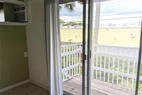 Condominio en alquiler en Bradenton, Florida, 1 dormitorio, 53.51 m2 № 1788963 - foto 17