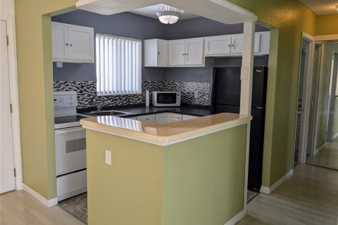 Condominio en alquiler en Bradenton, Florida, 1 dormitorio, 53.51 m2 № 1788963 - foto 5