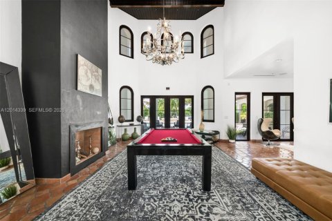 Villa ou maison à vendre à Miami, Floride: 10 chambres, 796.45 m2 № 2076098 - photo 13