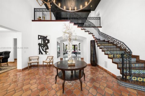 Villa ou maison à vendre à Miami, Floride: 10 chambres, 796.45 m2 № 2076098 - photo 12