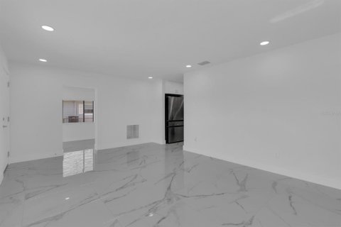 Casa en venta en Orlando, Florida, 2 dormitorios, 134.24 m2 № 2199402 - foto 14