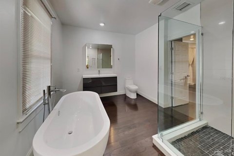 Casa en venta en Orlando, Florida, 2 dormitorios, 98.85 m2 № 1918547 - foto 8