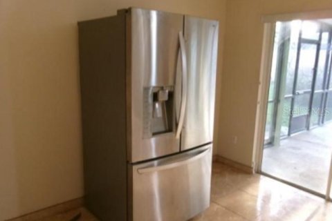 House in Orlando, Florida 4 bedrooms, 176.79 sq.m. № 2116622 - photo 7