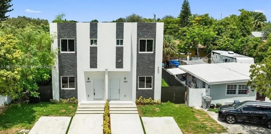 Villa ou maison à Pompano Beach, Floride 3 chambres, 129.13 m2 № 1986647