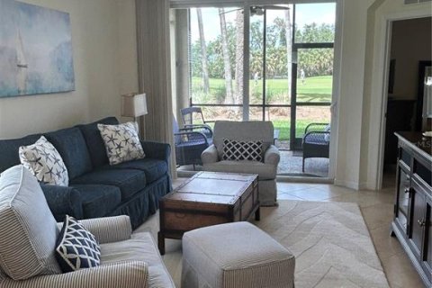 Снять в аренду кондоминиум в Брейдентон, Флорида 8 комнат, 120.4м2, № 1619072 - фото 3