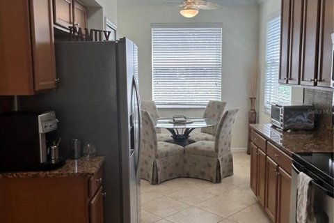 Снять в аренду кондоминиум в Брейдентон, Флорида 8 комнат, 120.4м2, № 1619072 - фото 10