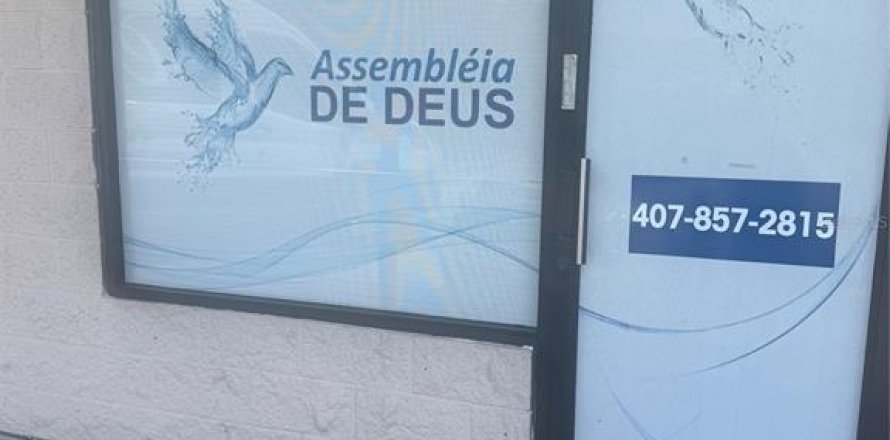 Propiedad comercial en Orlando, Florida 3271.09 m2 № 2219459