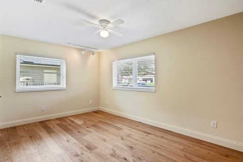 House in Sanford, Florida 3 bedrooms, 221.57 sq.m. № 1774702 - photo 27