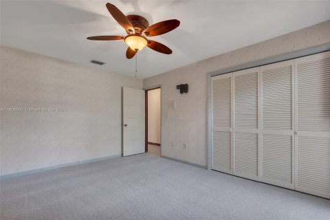 Casa en venta en Miami, Florida, 4 dormitorios, 252.97 m2 № 1745608 - foto 23
