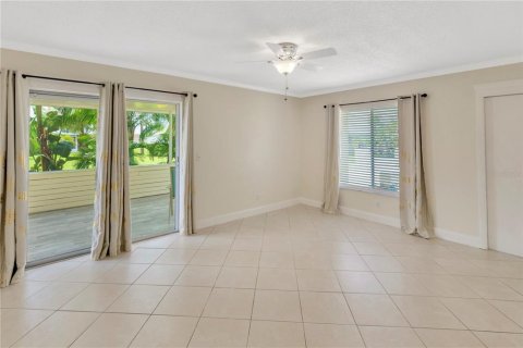 Condominio en venta en Sun City Center, Florida, 2 dormitorios, 91.42 m2 № 1900187 - foto 12
