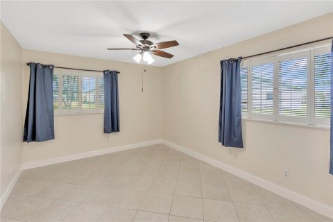 Condominio en venta en Sun City Center, Florida, 2 dormitorios, 91.42 m2 № 1900187 - foto 17