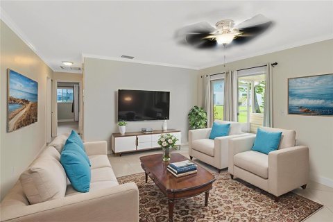 Condominio en venta en Sun City Center, Florida, 2 dormitorios, 91.42 m2 № 1900187 - foto 4