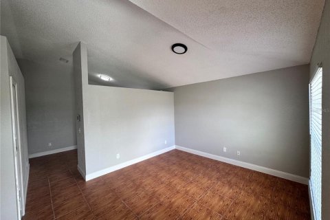 Casa en venta en Orlando, Florida, 3 dormitorios, 114.18 m2 № 1915742 - foto 2