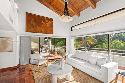 Villa ou maison à vendre à Miami, Floride: 4 chambres, 366.96 m2 № 2056560 - photo 7