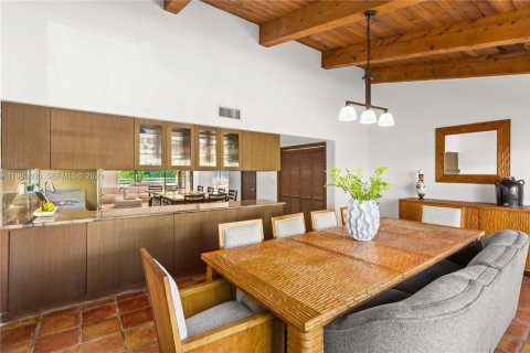 Villa ou maison à vendre à Miami, Floride: 4 chambres, 366.96 m2 № 2056560 - photo 16