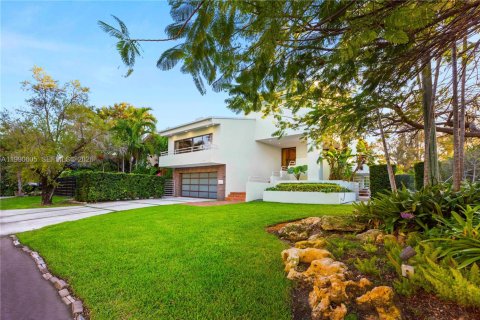 Villa ou maison à vendre à Miami, Floride: 4 chambres, 366.96 m2 № 2056560 - photo 3
