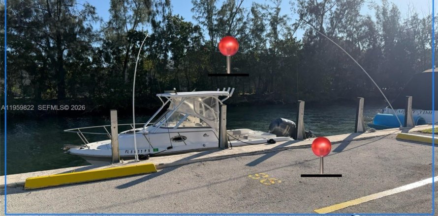 Condo in North Miami Beach, Florida, 2 bedrooms  № 2052831