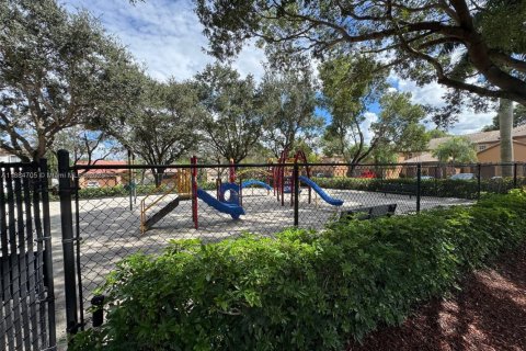 Touwnhouse à louer à Weston, Floride: 3 chambres, 134.06 m2 № 1930224 - photo 27