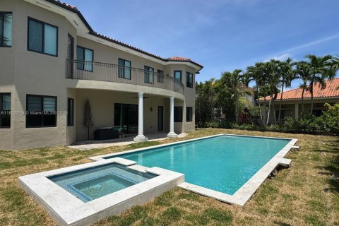 Commercial property in Kendall, Florida № 2021335 - photo 7