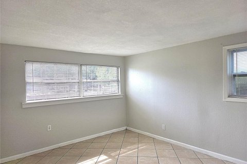 House in Pinellas Park, Florida 3 bedrooms, 99.03 sq.m. № 2411547 - photo 20