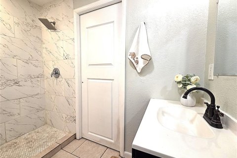 House in Pinellas Park, Florida 3 bedrooms, 99.03 sq.m. № 2411547 - photo 14