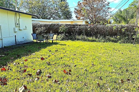 House in Pinellas Park, Florida 3 bedrooms, 99.03 sq.m. № 2411547 - photo 28